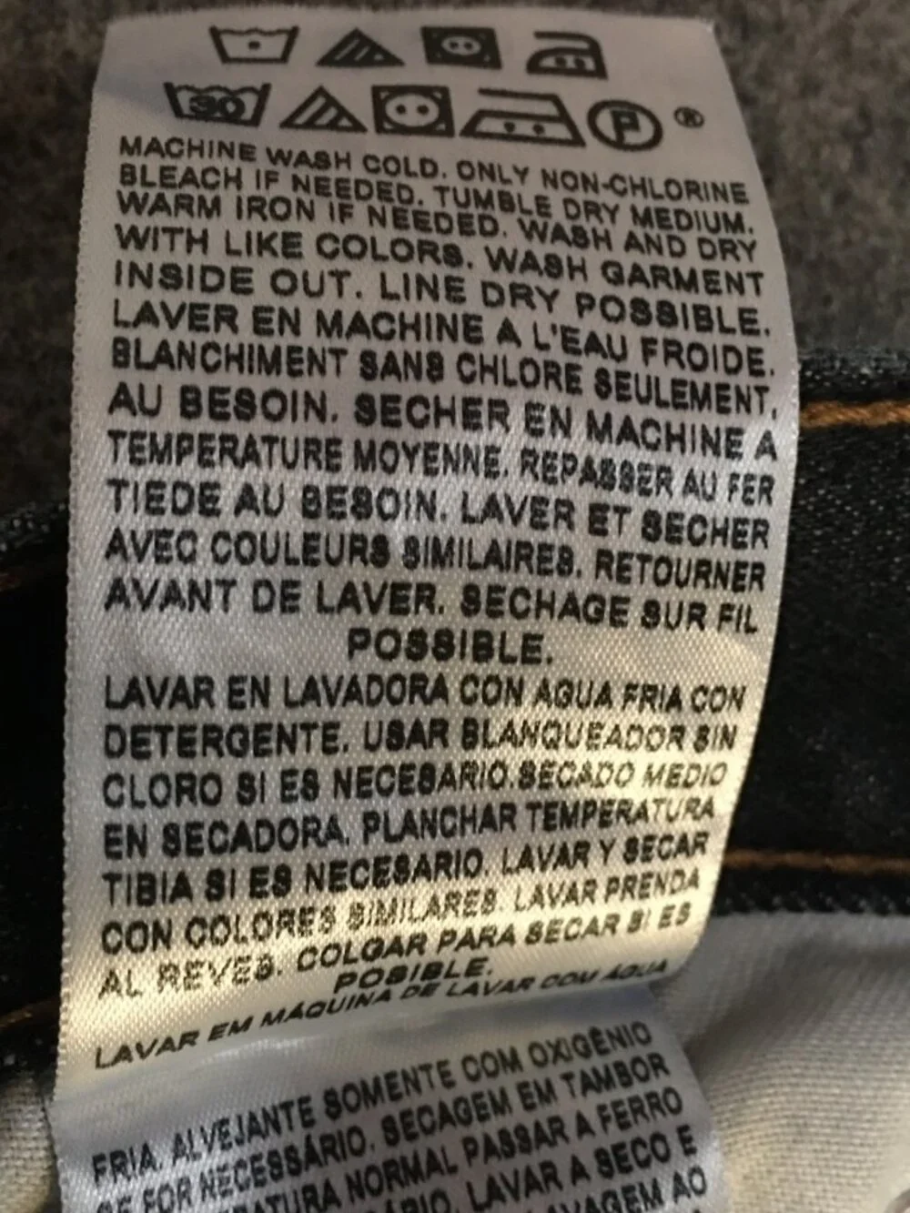 Signature Levi's Men 34x30 Jeans Bootcut Blue Dark Washed Denim 100% Cotton